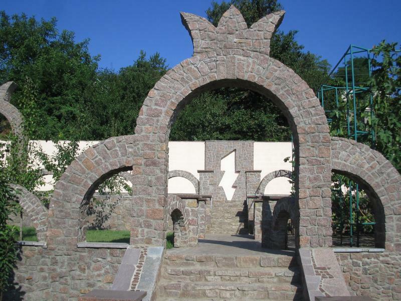 Днепр, Мандрыковская ул., 100
