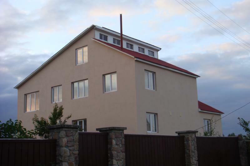 Киевская обл., Васильковский район, с. Путровка, Молодежная ул., 38