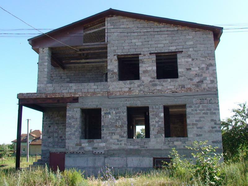 Днепропетровская обл., Днепровский район, г. Подгородное, Радужная ул., 1
