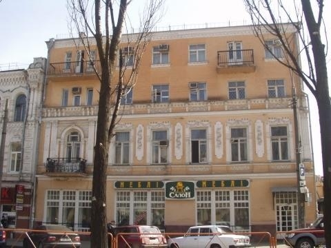 Киев, Верхний Вал ул., 30