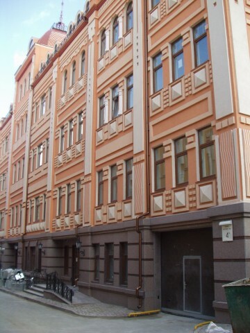 Киев, Верхний Вал ул., 4В