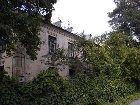 Киев, Верховинная ул., 38/9
