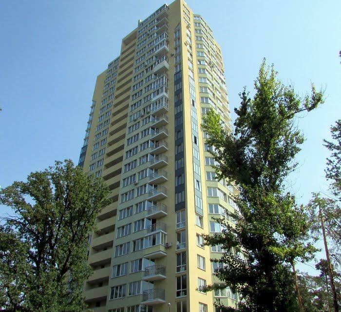 Киев, Верховинная ул., 44