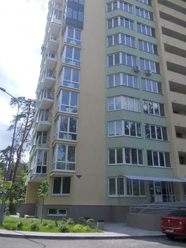 Киев, Верховинная ул., 44