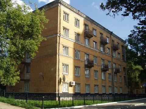 Київ, Академіка Янгеля вул., 5