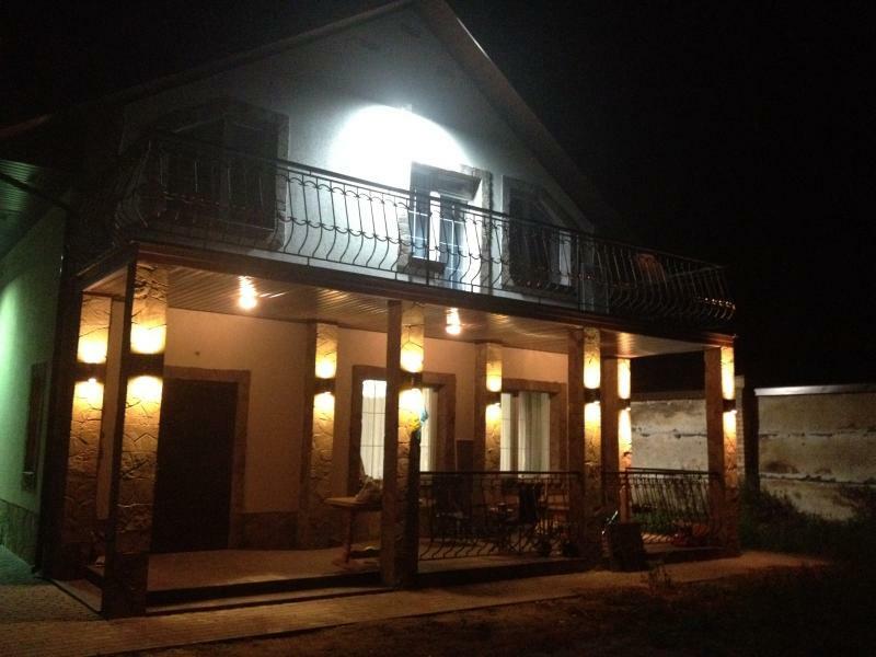 Днепропетровская обл., Днепровский район, пгт Обуховка, Чапаева ул., 11