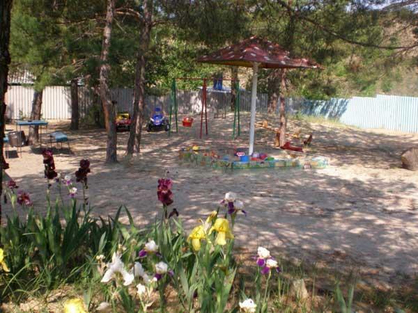 Донецкая обл., Покровский район, г. Лиман, Озерная ул., 37