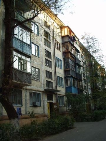 Київ, Академіка Туполєва вул., 18Б