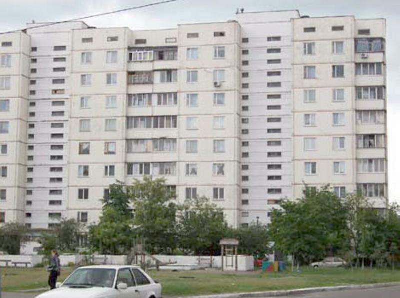 Київ, Героїв Дніпра вул., 42А