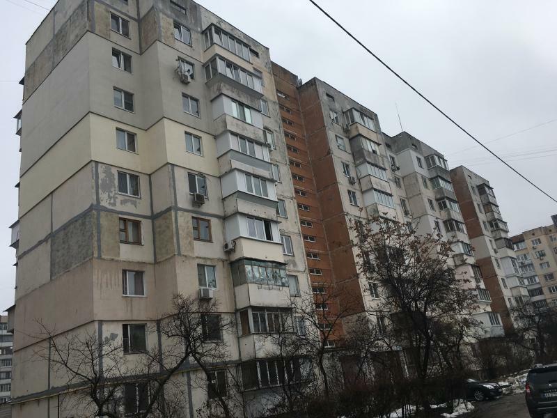 Киев, Героев Днепра ул., 79