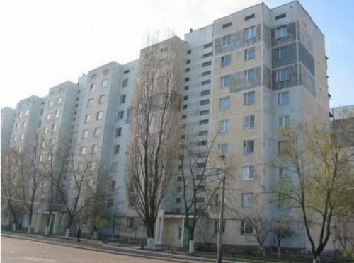 Киев, Героев Днепра ул., 77