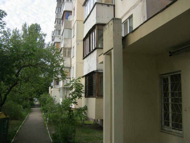 Киев, Героев Днепра ул., 65