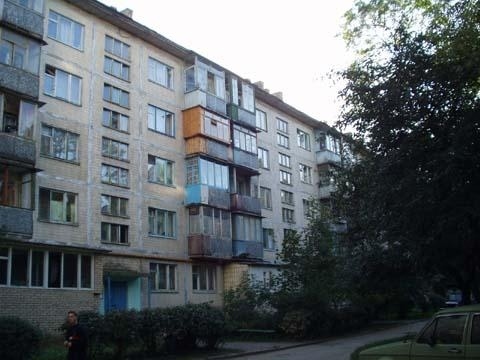 Киев, Семьи Сосниных ул., 4/1