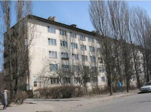 Киев, Семьи Сосниных ул., 4/1
