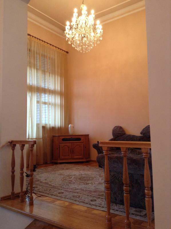 Харків, Горького вул., 12