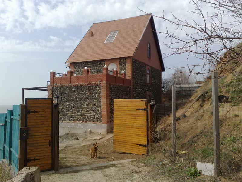 Суми, Єсеніна вул., 1