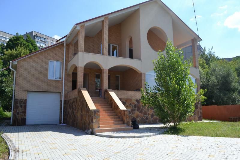 Вінниця, Гонты вул., 3