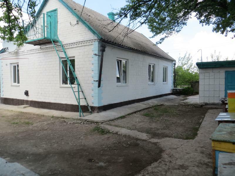 Днепропетровская обл., Криничанский район, пгт Кринички, Мира ул., 170