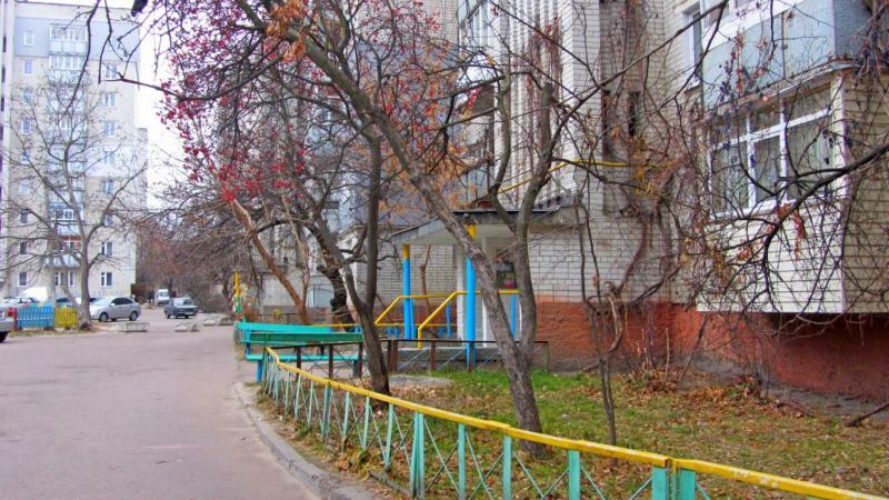 Чернигов, Ивана Богуна ул., 42