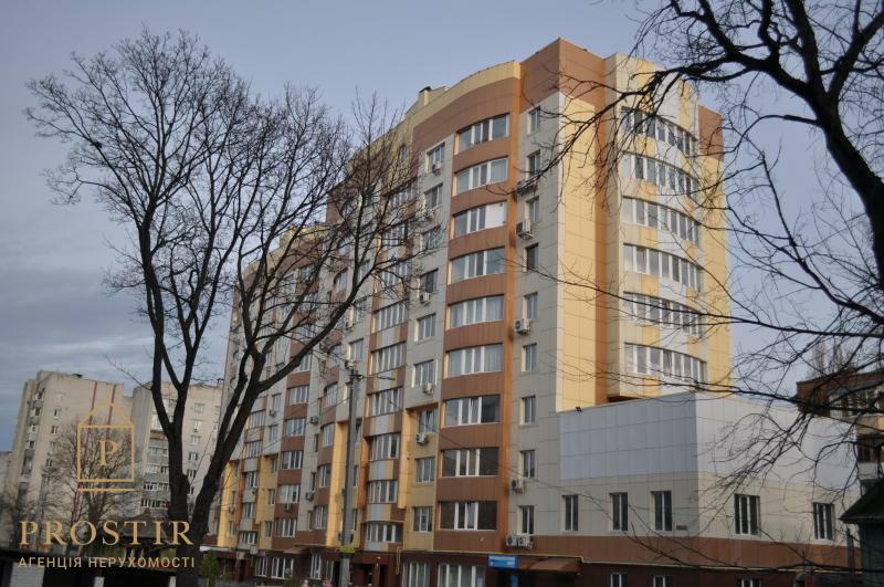 Чернігів, Гоголя вул., 3