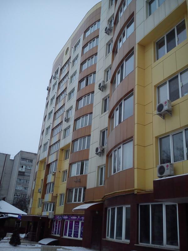 Чернігів, Гоголя вул., 3