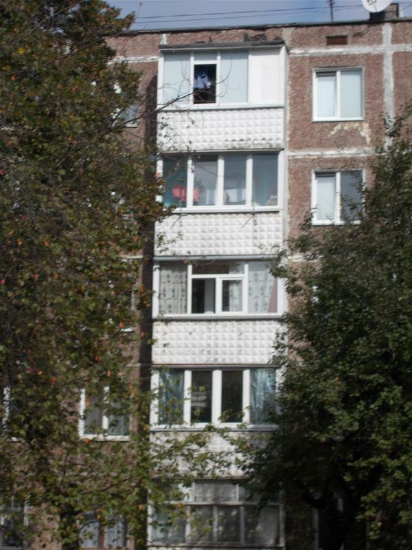Чернигов, Космонавтов ул., 5