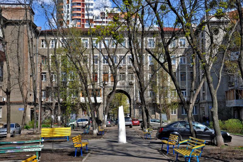 Харків, Данилевского вул., 12