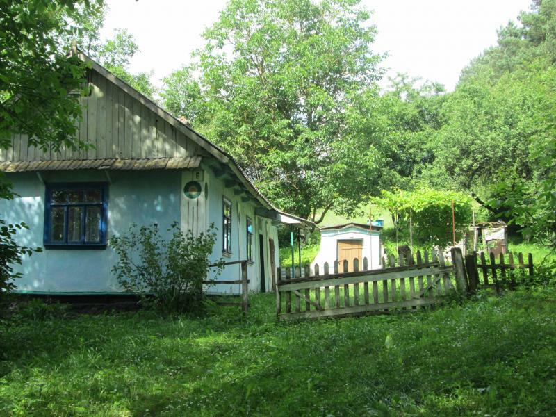 Ровенская обл., Дубенский район, г. Дубно, Садовая ул., 6