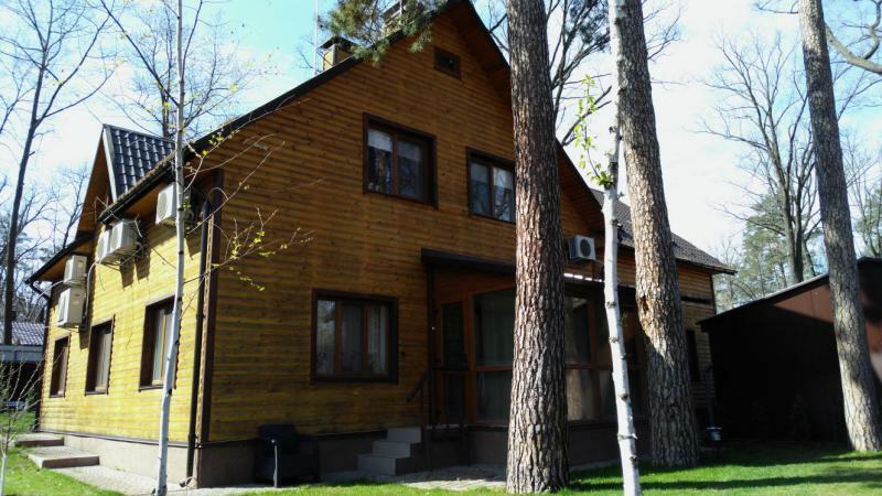 Київська обл., Бучанський район, смт Ворзель, Лісова вул., 29