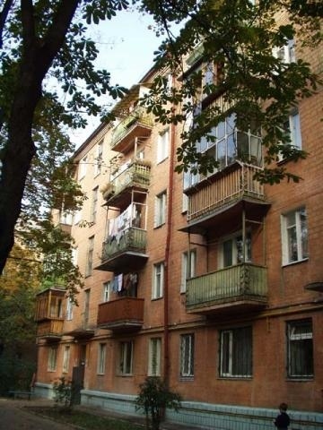Київ, Павла Вірського бул., 49