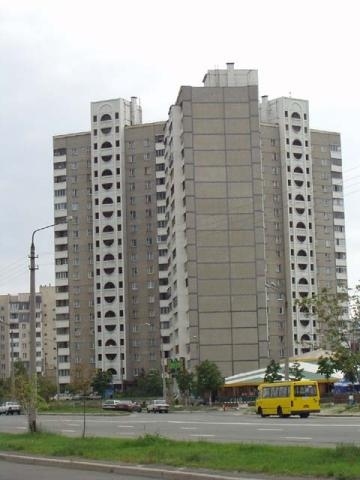 Оренда 2-кімнатної квартири 54 м², Ревуцького вул., 4