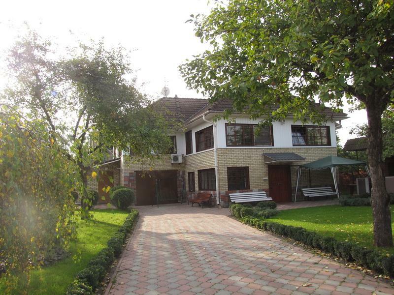 Киев, Садовый пер., 6