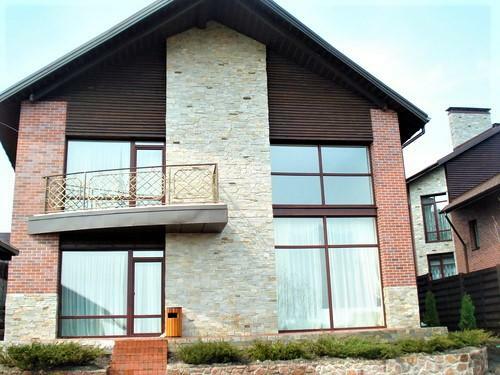 Київська обл., Києво-Святошинський район, с. Лісники, Вишнева вул., 11