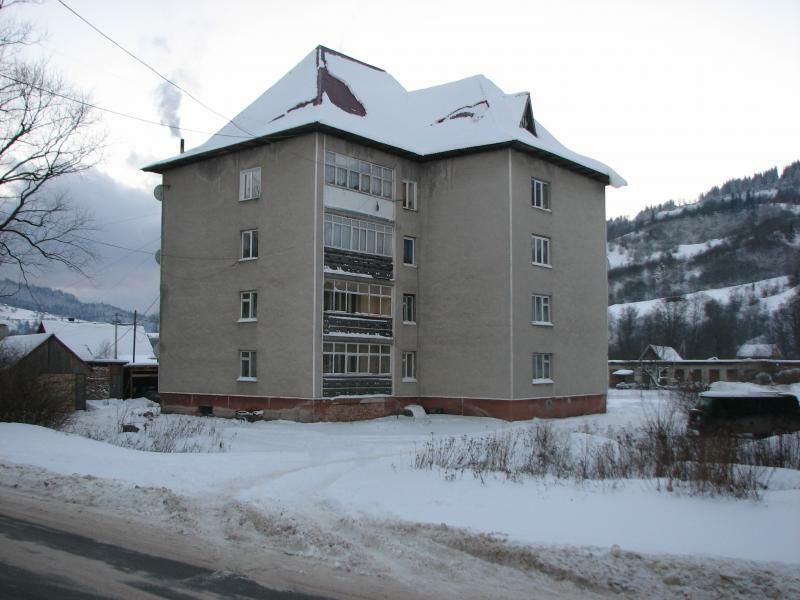 Закарпатская обл., Раховский район, пгт Ясиня, Освобождения ул., 60