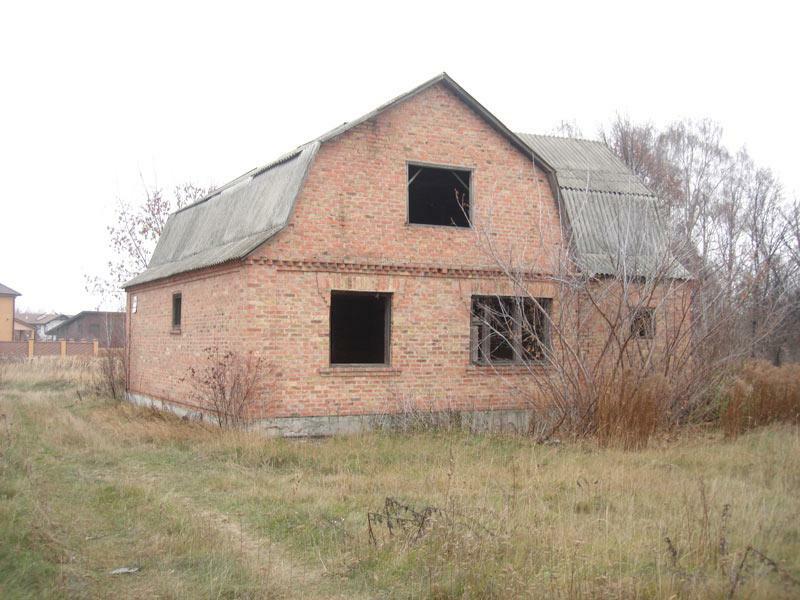 Киевская обл., Кагарлыкский район, с. Стайки, Полевая ул., 32