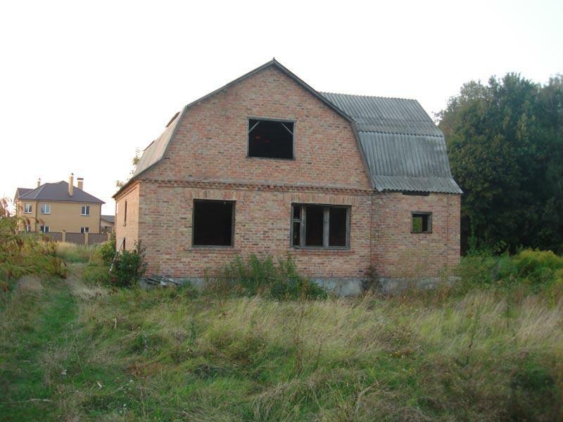Киевская обл., Кагарлыкский район, с. Стайки, Полевая ул., 32