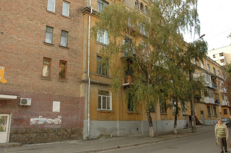 Київ, Сирецька вул., 30/1