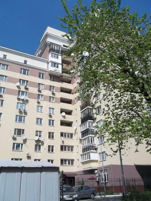 Продаж 4-кімнатної квартири 156 м², Татарська вул., 27