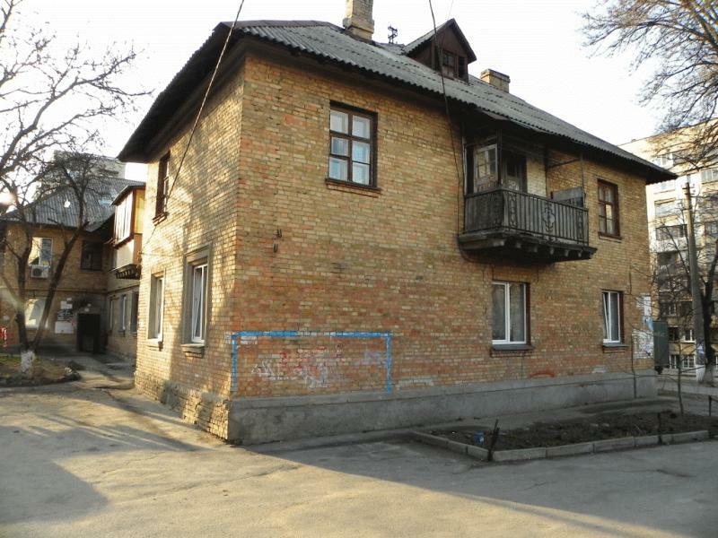 Киев, Стратегическое шоссе, 4/27