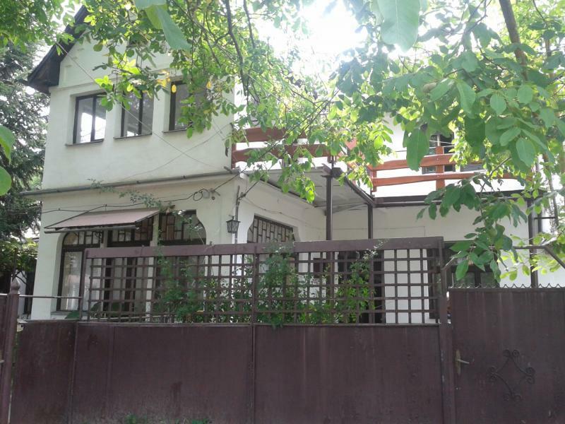 Закарпатская обл., Береговский район, г. Берегово, Зрини ул., 17/1