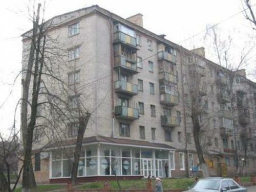 Київ, Деревлянська вул., 21