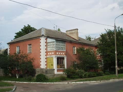 Київ, Тростянецька вул., 103