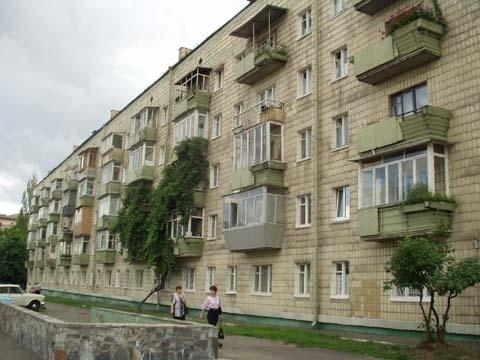 Киев, Харьковское шоссе, 4