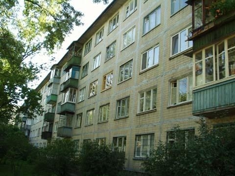 Київ, Стальського вул., 14Б