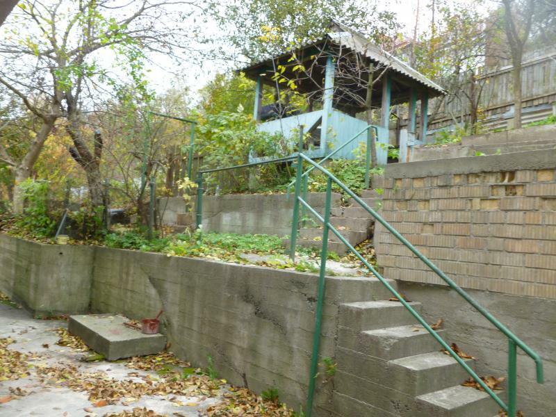 Киев, Целинная ул., 15