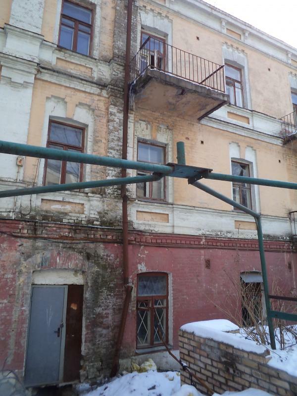 Киев, Цимлянский пер., 3