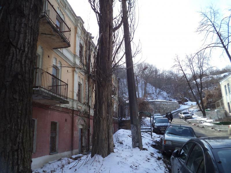 Киев, Цимлянский пер., 3