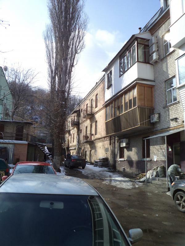 Киев, Цимлянский пер., 3