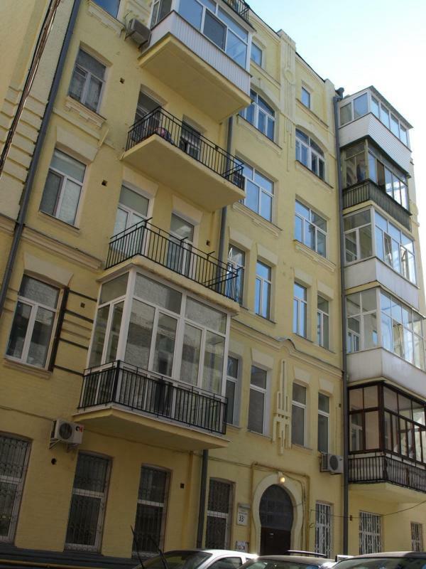 Киев, Шота Руставели ул., 33Б