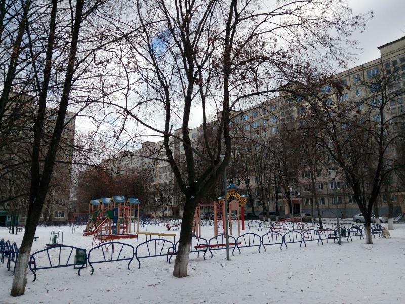 Київська обл., Києво-Святошинський район, м. Вишневе, Європейська (Жовтнева) вул., 11